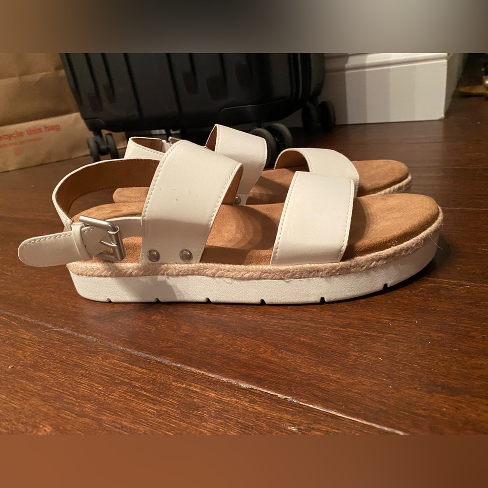 Time and True Sandal